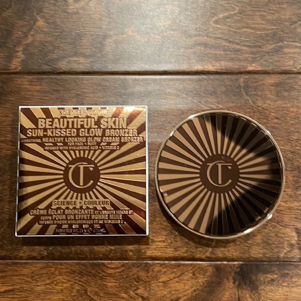 Charlotte Tilbury Beautiful Skin Sun-Kissed Glow Cream Bronzer - Hyaluronic Acid